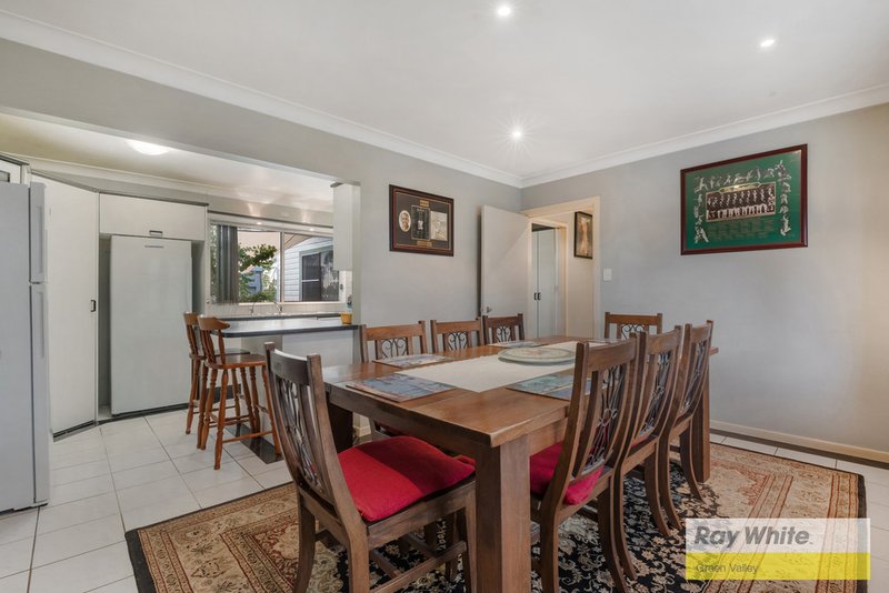 Photo - 15 Kaluga Street, Busby NSW 2168 - Image 7