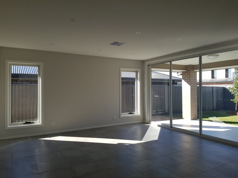 Photo - 15 Kamel St , Oran Park NSW 2570 - Image 3