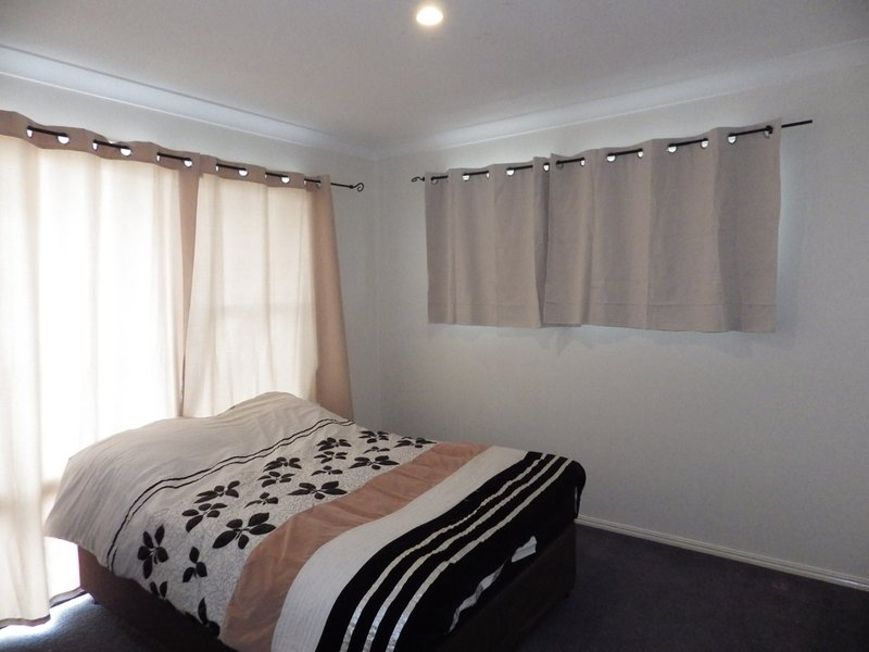 Photo - 15 Karalee Court, Roma QLD 4455 - Image 11