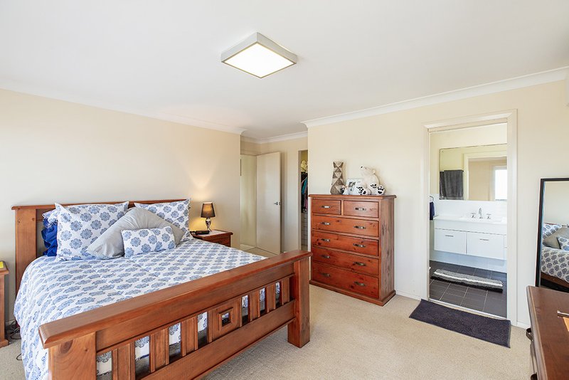 Photo - 15 Karina Place, Bolton Point NSW 2283 - Image 15