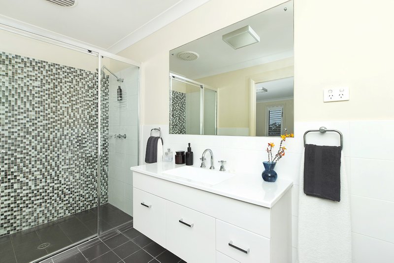 Photo - 15 Karina Place, Bolton Point NSW 2283 - Image 13