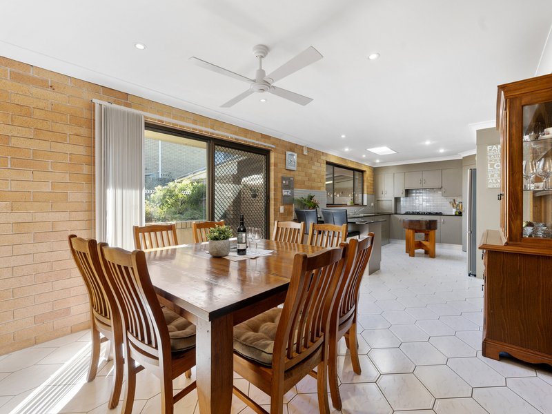 Photo - 15 Karuah Ave , Coffs Harbour NSW 2450 - Image 4