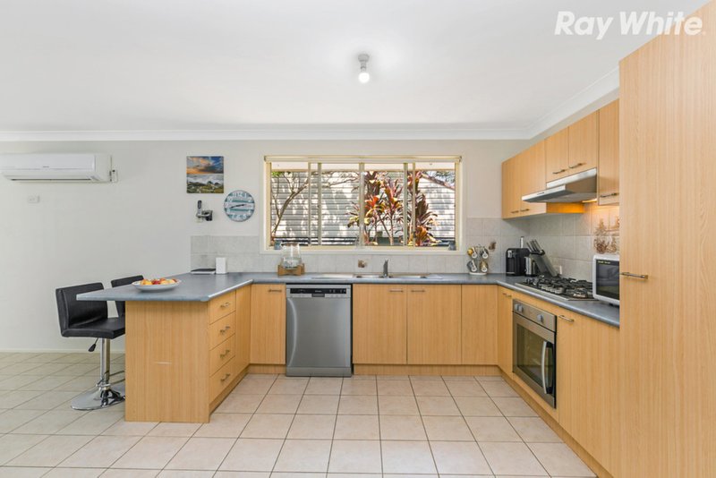 Photo - 15 Karuah Ave , Kincumber NSW 2251 - Image 4