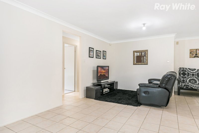 Photo - 15 Karuah Ave , Kincumber NSW 2251 - Image 5