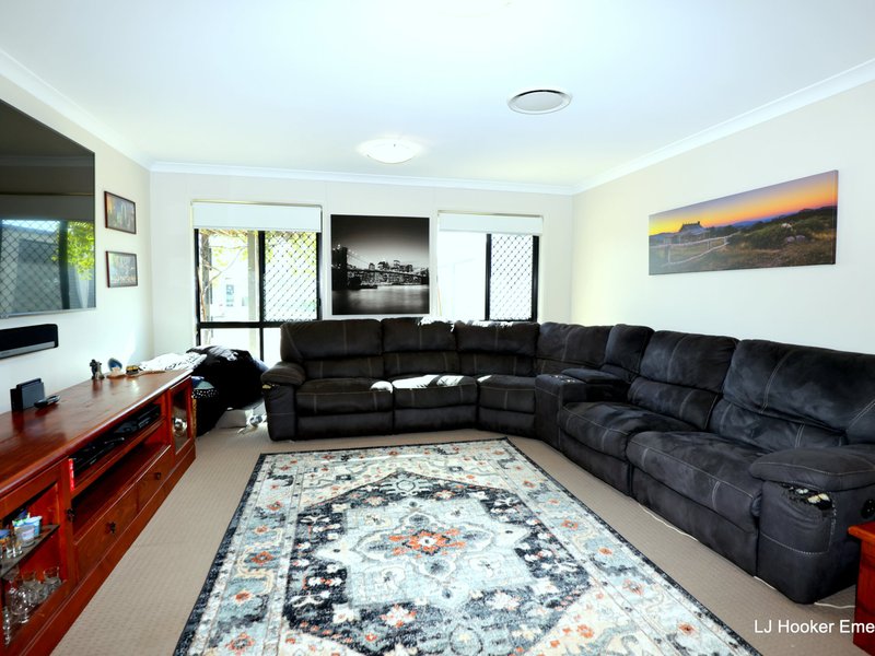 Photo - 15 Kassidy Drive, Emerald QLD 4720 - Image 5