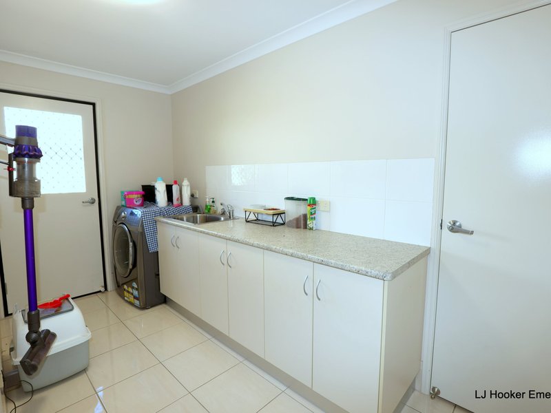 Photo - 15 Kassidy Drive, Emerald QLD 4720 - Image 19