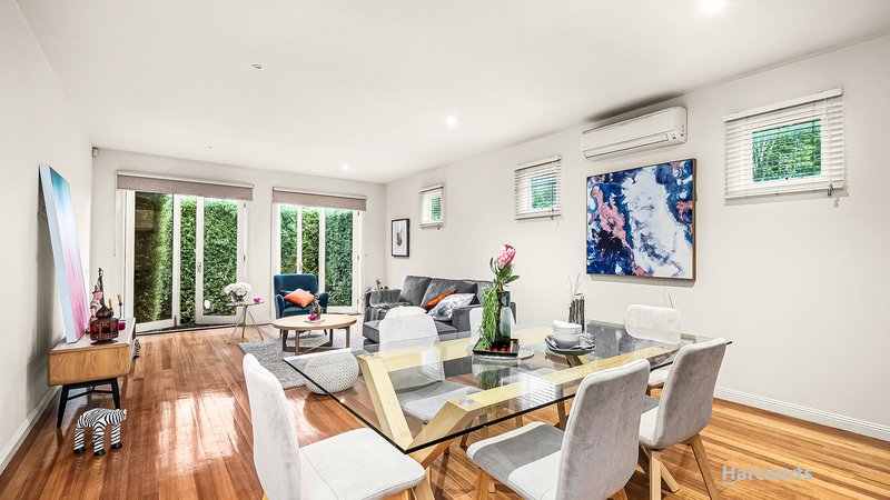 Photo - 15 Kenneth Street, Bulleen VIC 3105 - Image 3