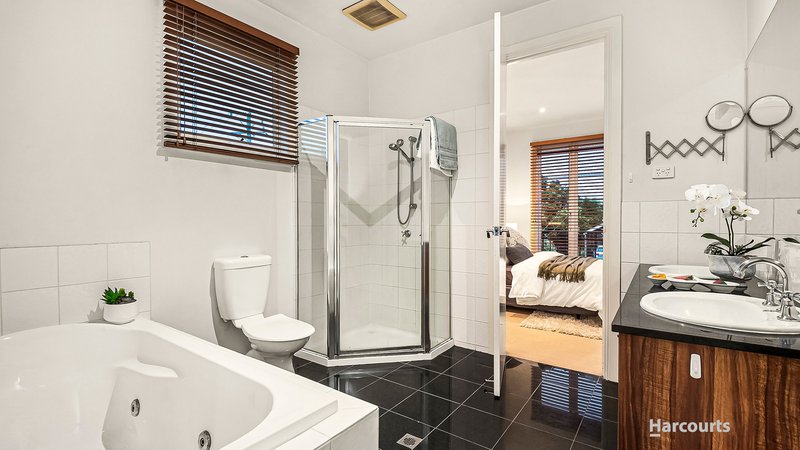 Photo - 15 Kenneth Street, Bulleen VIC 3105 - Image 6