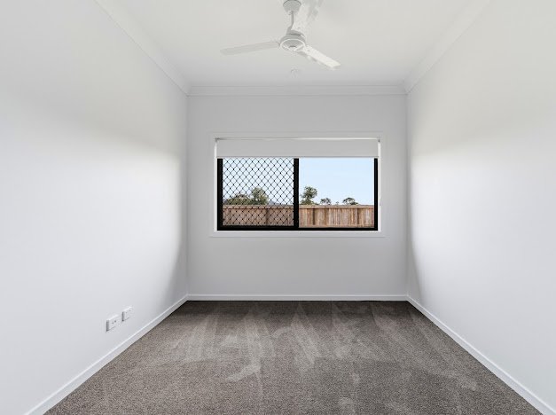 Photo - 15 Kensington Circuit, Yarrabilba QLD 4207 - Image 5