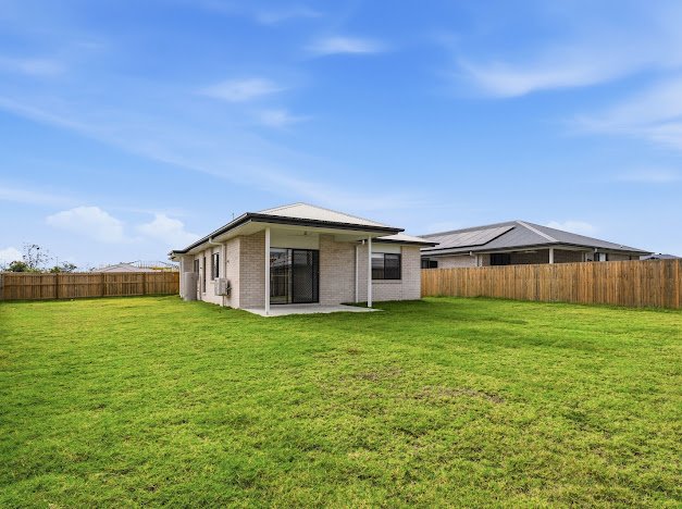 Photo - 15 Kensington Circuit, Yarrabilba QLD 4207 - Image 15