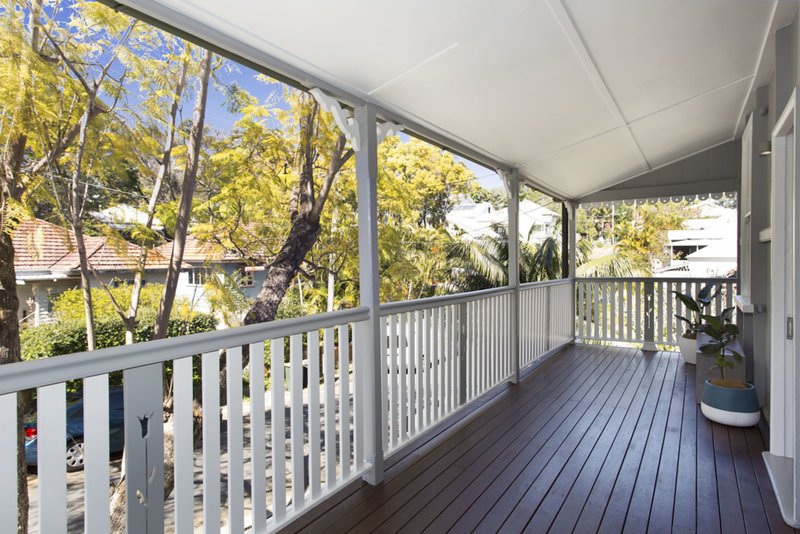 Photo - 15 Kent Street, Red Hill QLD 4059 - Image 2