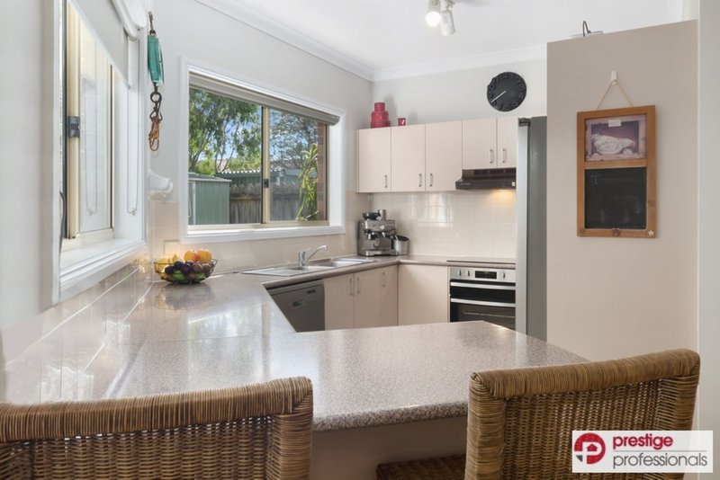 Photo - 15 Kew Gardens Court, Wattle Grove NSW 2173 - Image 9