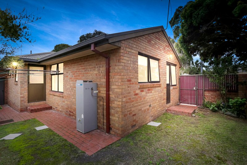 Photo - 1/5 Keys Street, Dandenong VIC 3175 - Image 8