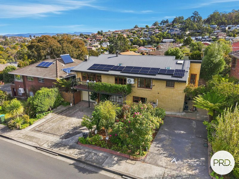 Photo - 15 Kiama Place, Blackmans Bay TAS 7052 - Image 2