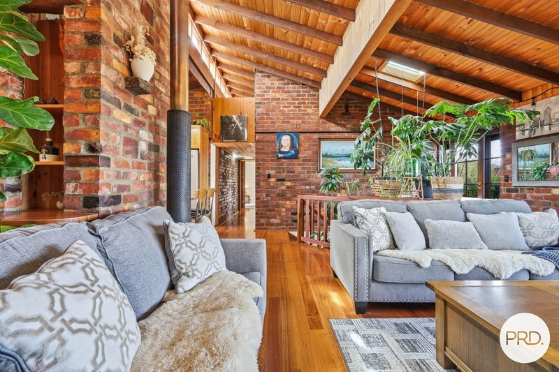 Photo - 15 Kiama Place, Blackmans Bay TAS 7052 - Image 7