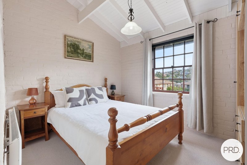Photo - 15 Kiama Place, Blackmans Bay TAS 7052 - Image 19