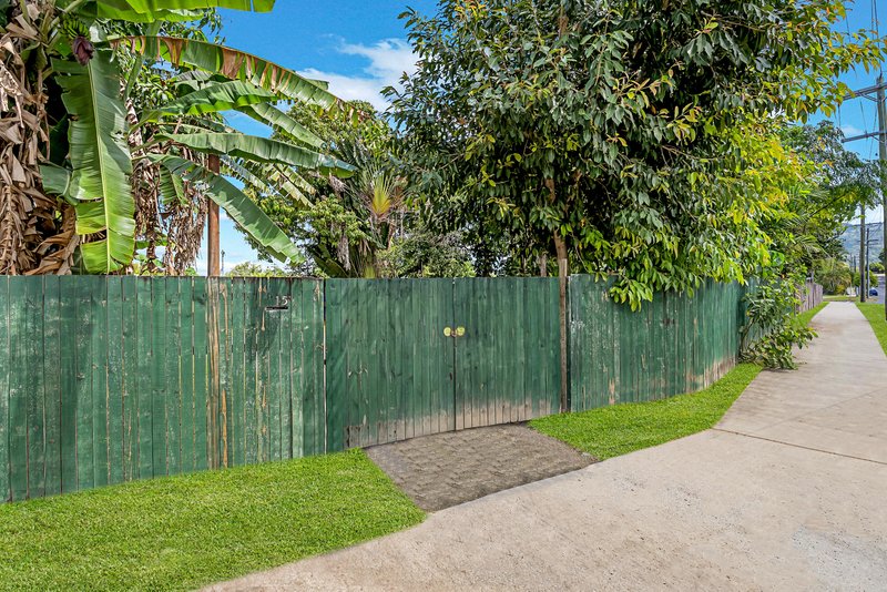 Photo - 15 Kingsford Street, Mooroobool QLD 4870 - Image 20