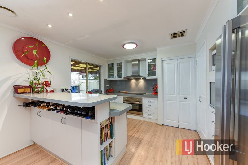 Photo - 15 Kirkwood Crescent, Hampton Park VIC 3976 - Image 2