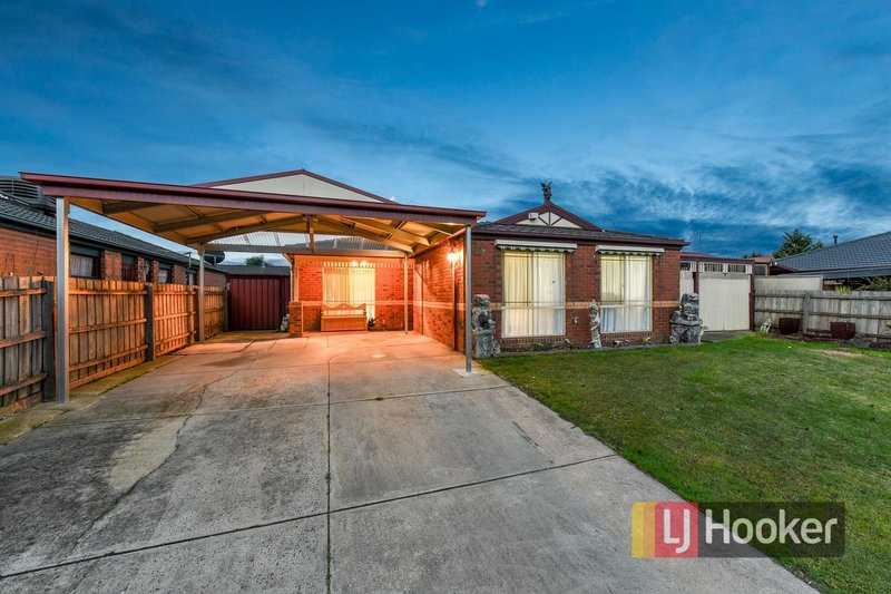 Photo - 15 Kirkwood Crescent, Hampton Park VIC 3976 - Image 12