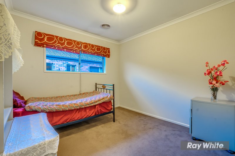 Photo - 15 Kirrama Street, Tarneit VIC 3029 - Image 7