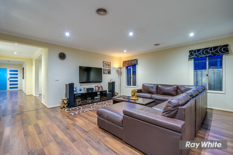 Photo - 15 Kirrama Street, Tarneit VIC 3029 - Image 9