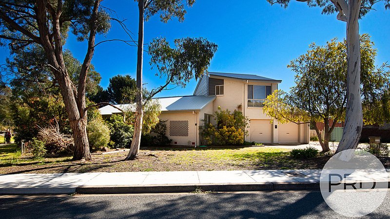 15 Knaggs Crescent, Page ACT 2614