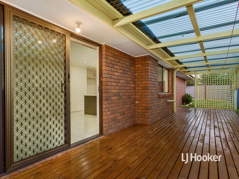 Photo - 15 Knightsbridge Avenue, Altona Meadows VIC 3028 - Image 9