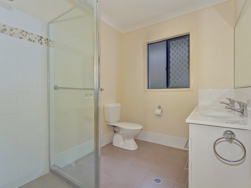 Photo - 15 Koolang Crescent, Reedy Creek QLD 4227 - Image 8