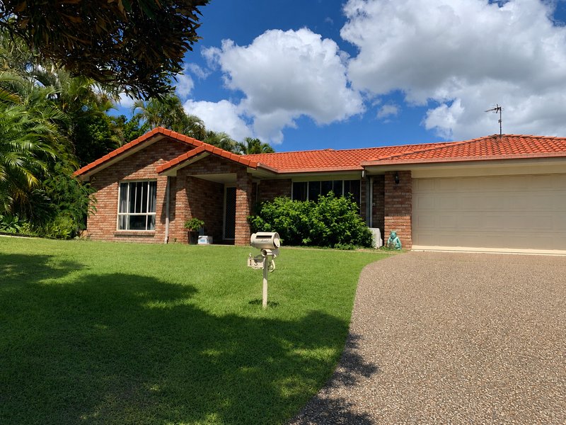 Photo - 15 Kosrae Street, Pacific Pines QLD 4211 - Image 1