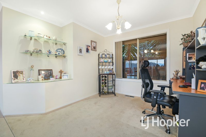 Photo - 15 Kristina Court, Pakenham VIC 3810 - Image 12