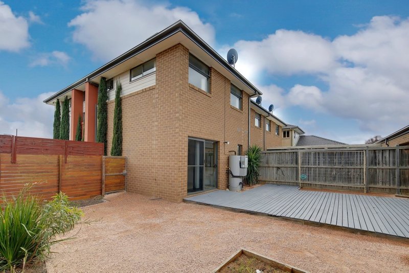 Photo - 15 Ladybird Crescent, Point Cook VIC 3030 - Image 13