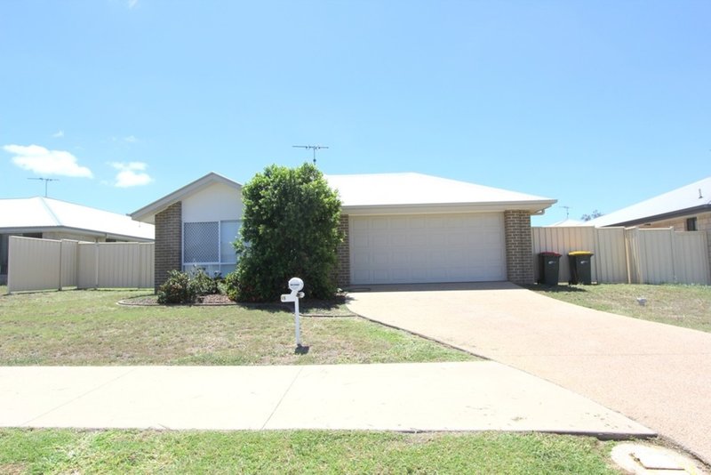 15 Lakeside Drive, Emerald QLD 4720