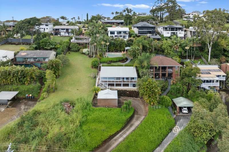 Photo - 15 Lakeview Parade, Tweed Heads South NSW 2486 - Image 7
