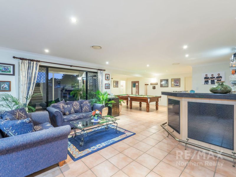 Photo - 15 Lambertia Court, Albany Creek QLD 4035 - Image 11