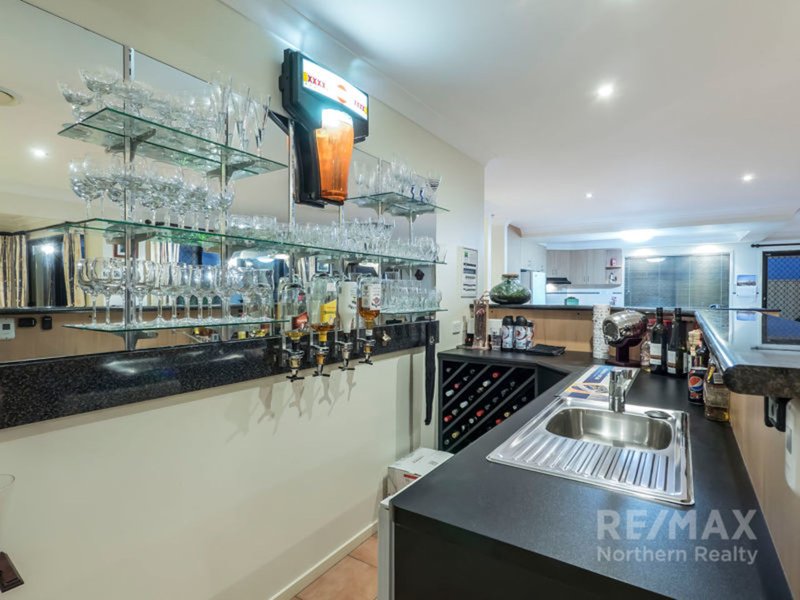 Photo - 15 Lambertia Court, Albany Creek QLD 4035 - Image 12