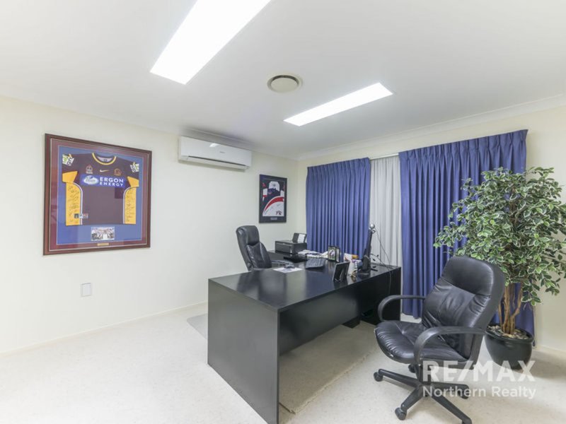 Photo - 15 Lambertia Court, Albany Creek QLD 4035 - Image 14