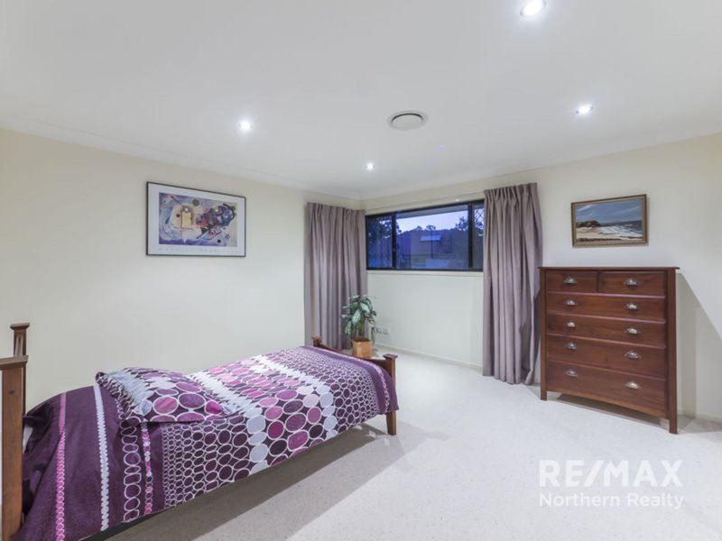 Photo - 15 Lambertia Court, Albany Creek QLD 4035 - Image 24