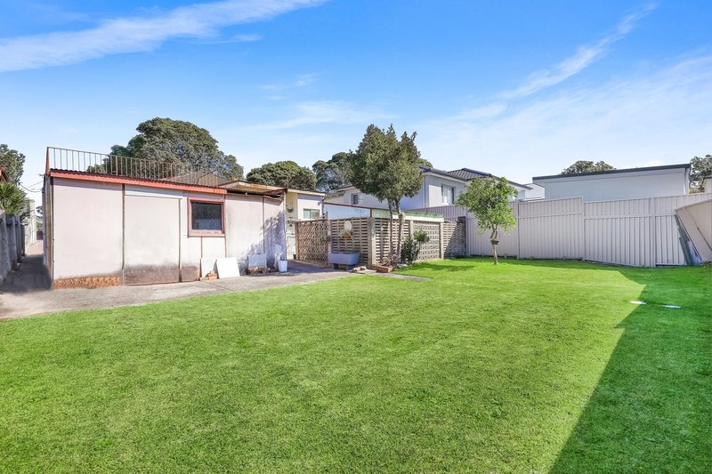 Photo - 15 Lancelot Street, Concord NSW 2137 - Image 4