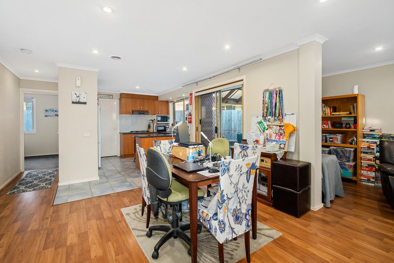 Photo - 15 Lancia Court, Epping VIC 3076 - Image 5