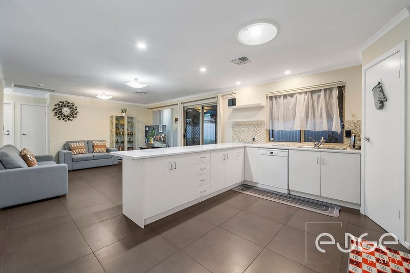 Photo - 15 Landseer Place, Hillbank SA 5112 - Image 11