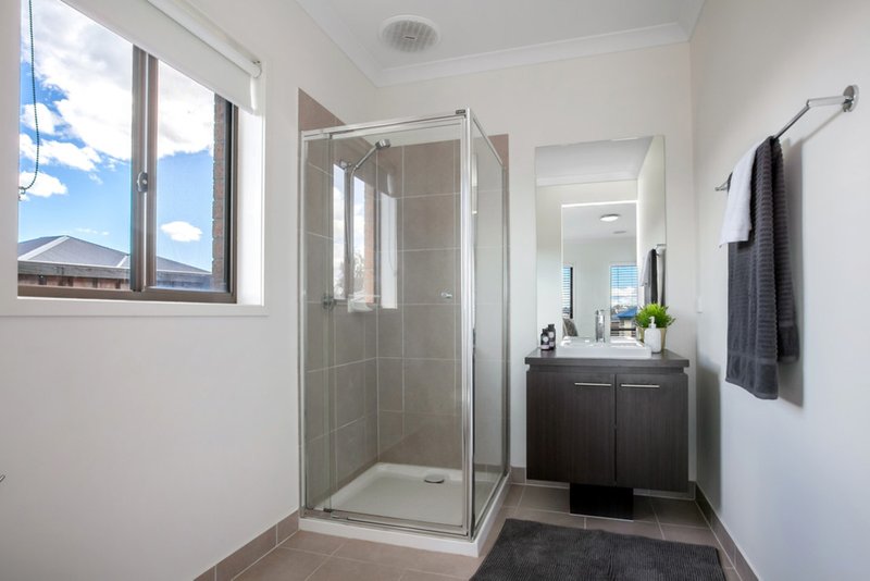 Photo - 15 Lanner Way, Doreen VIC 3754 - Image 7