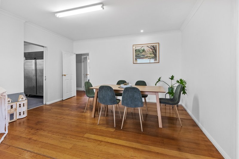 Photo - 15 Lansdowne Place, Deloraine TAS 7304 - Image 3