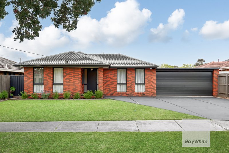 15 Larissa Avenue, Tullamarine VIC 3043