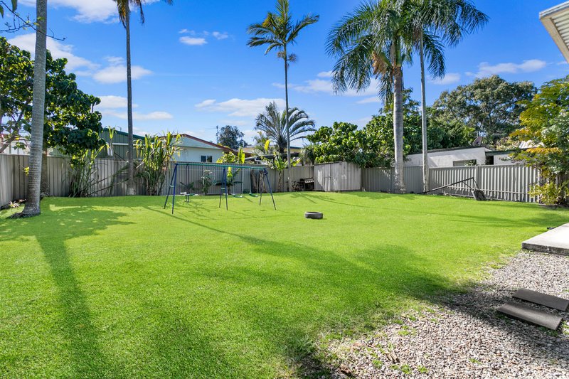 Photo - 15 Lawnhill Avenue, Deception Bay QLD 4508 - Image 11