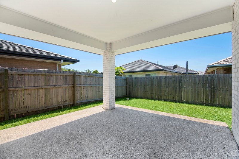 Photo - 15 Learning Street, Coomera QLD 4209 - Image 11