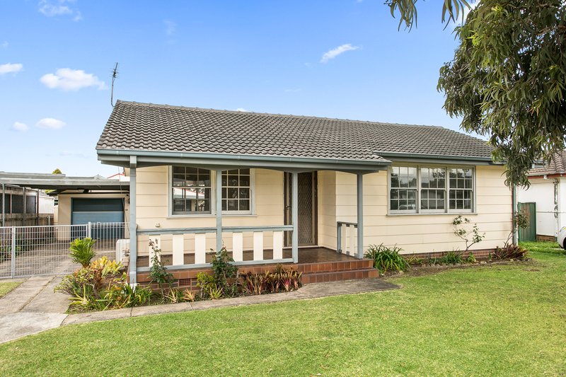 15 Leawarra Avenue, Barrack Heights NSW 2528