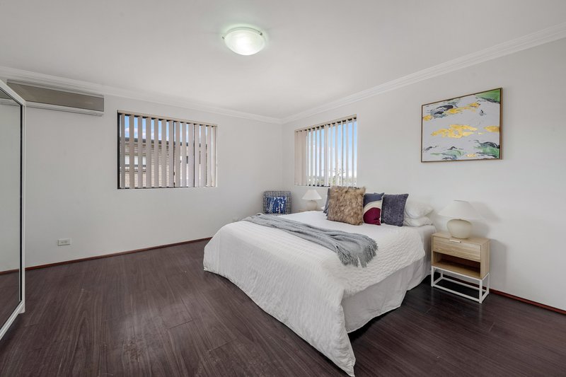 Photo - 1/5 Lee Street, Condell Park NSW 2200 - Image 6