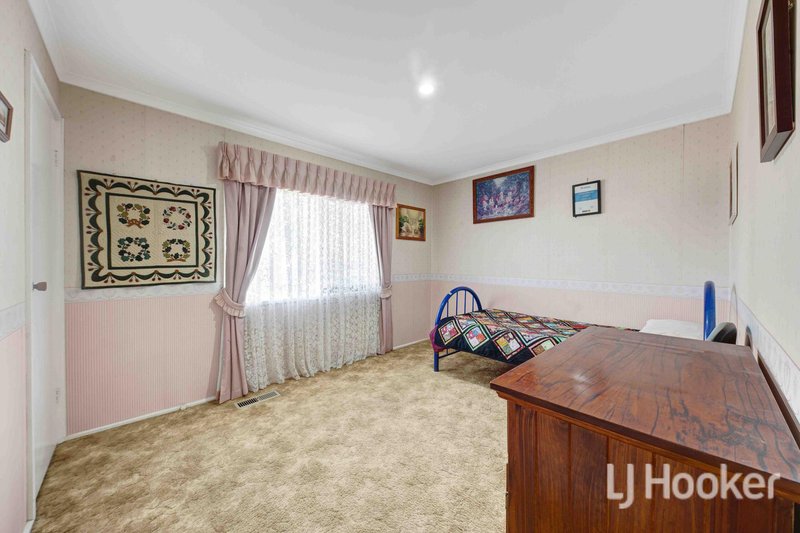 Photo - 15 Leila Court, Bacchus Marsh VIC 3340 - Image 10