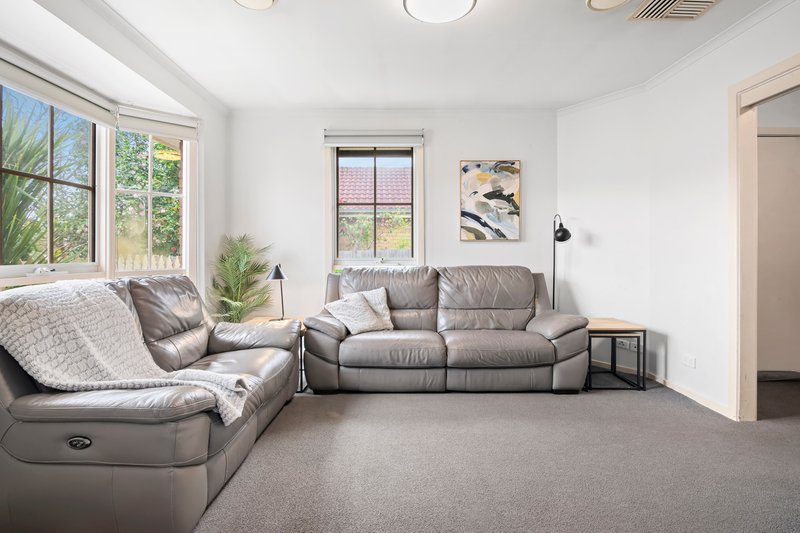 Photo - 1/5 Leith Road, Macleod VIC 3085 - Image 4