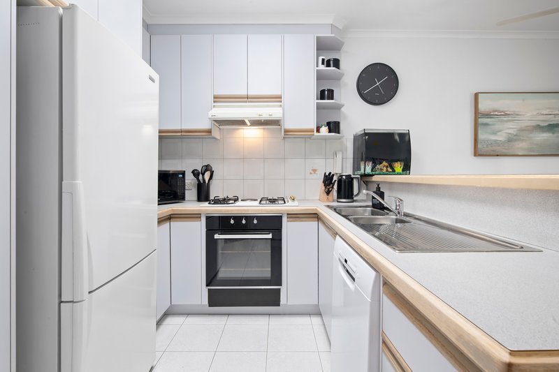 Photo - 1/5 Leith Road, Macleod VIC 3085 - Image 5